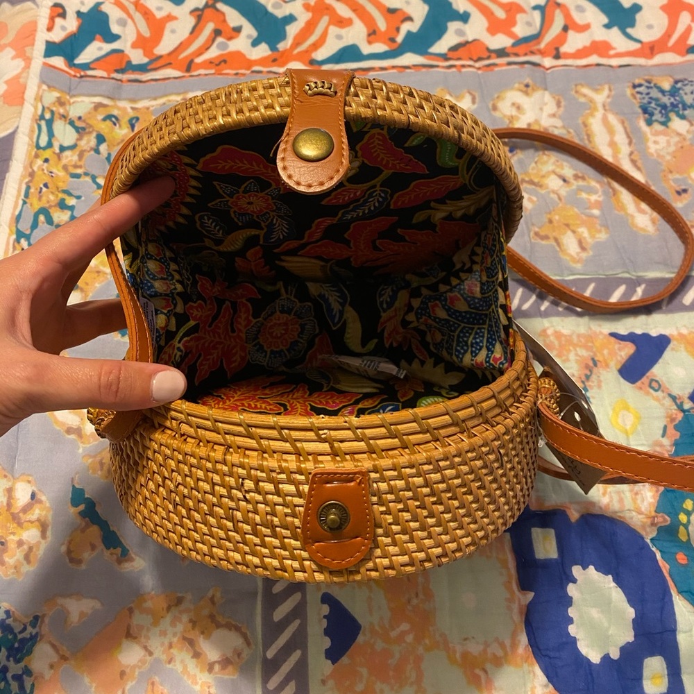 NWT Round Rattan Purse - Picture 7 of 7
